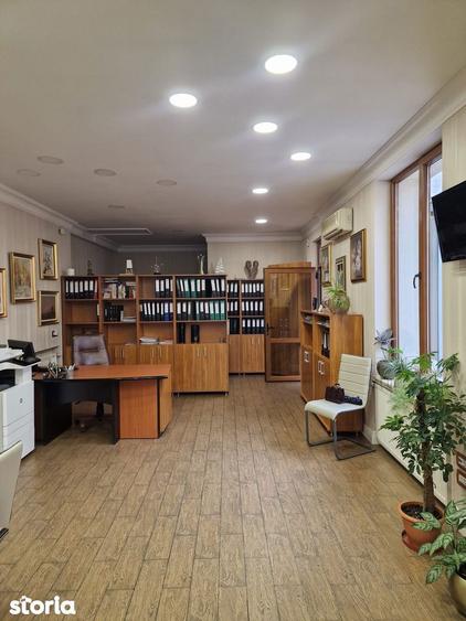 Spatiu de birouri ultracentral, strada Eroilor!! - 12