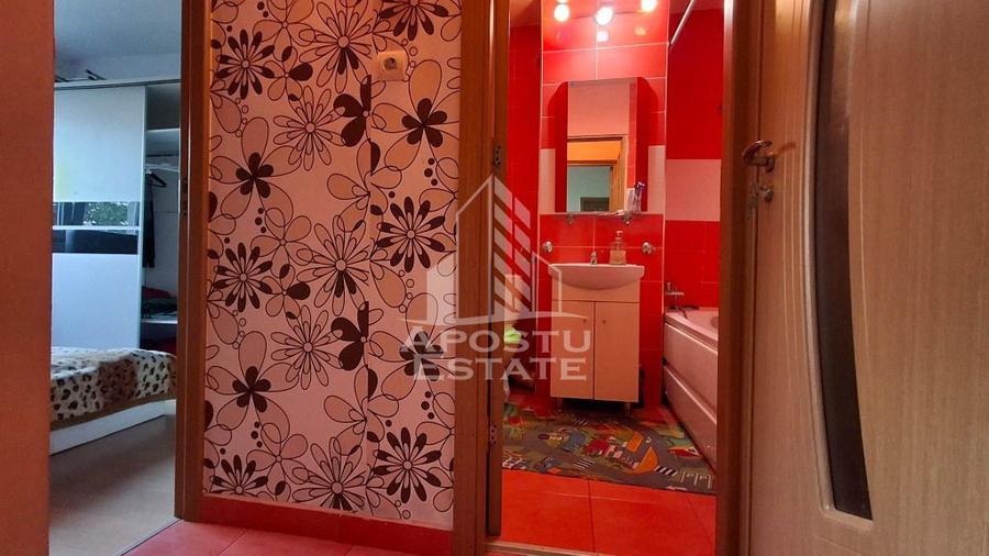 Apartament semidecomandat 3 camere, Miorita - 11
