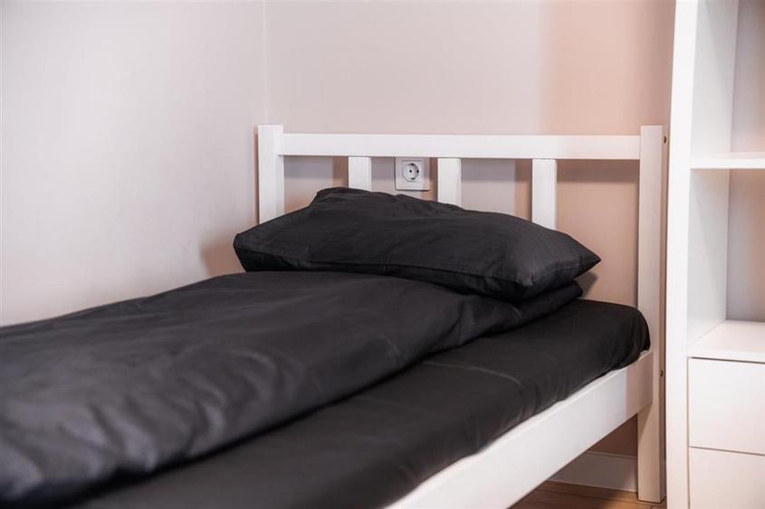 RECO, VILA MODERNA 7 DORMITOARE, BAILE 1 MAI - 19