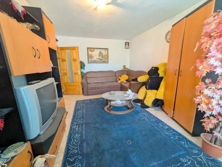 B-dul Republicii, Apart 3 cam Decomandat, 72mp, Bloc 1981 - 4