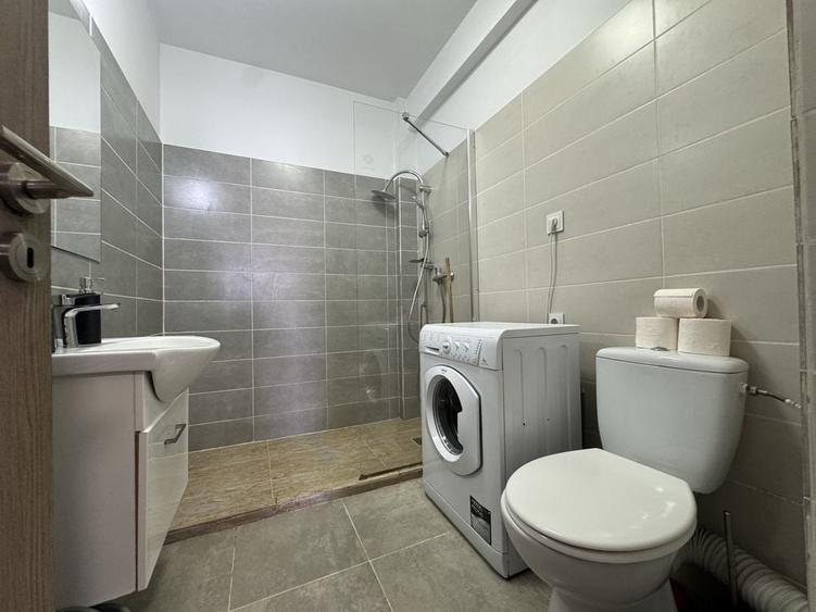 Apartament cu 2 camere decomandat în Florești