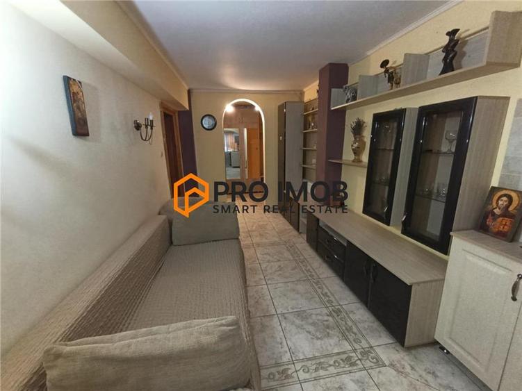 Apartament cu 3 camere decomandat, mobilat în 1 Decembrie