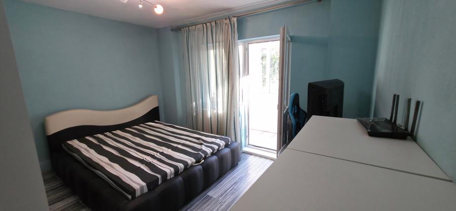 Apartament cu 3 camere decomandat în Bucovina