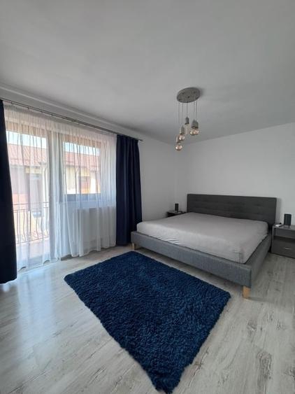 Casă cu 3 camere cu Garaj în Valea Adâncă