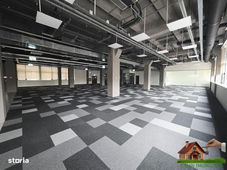 Spațiu comercial, de 1,250 mp, în Central