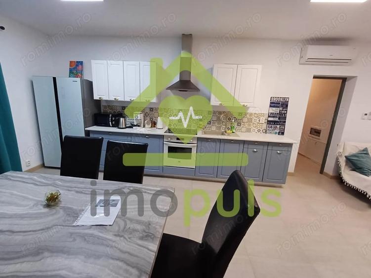 Apartament cu 4 camere decomandat, mobilat în Dumbrăvița