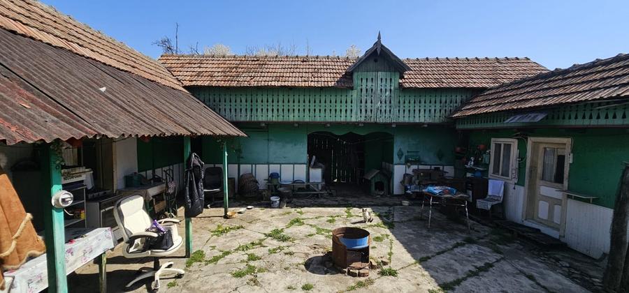 Casă individuală cu 4 camere cu Teren 2904 Mp în Dărmănești