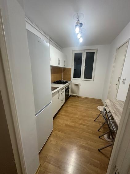 Apartament cu 3 camere decomandat în Politehnica