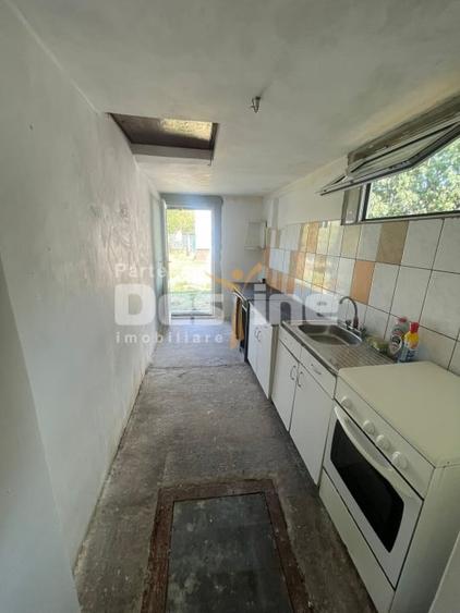 Casă individuală cu 4 camere cu Canalizare în Păulești