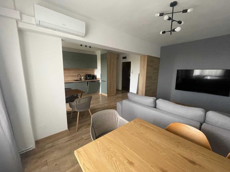 Apartament cu 3 camere decomandat în Tudor