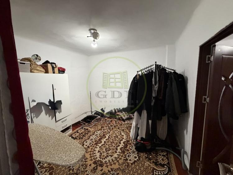 Casă individuală cu 4 camere cu Canalizare în Central