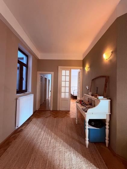 Apartament cu 4 camere, mobilat în Dorobanți
