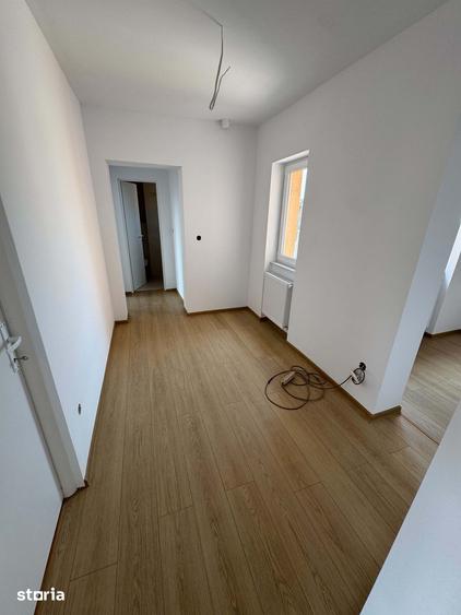 Apartament cu 4 camere în Central