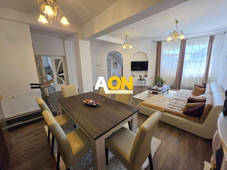 Duplex cu 3 camere cu Canalizare în Cetate