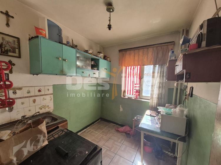 Apartament de 2 camere - de vânzare- zona Cet - 1