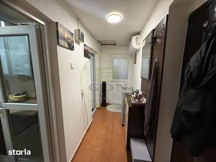 Apartament cu 2 camere decomandat în Bariera Vâlcii