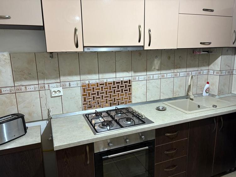 Inchiriez apartament pe termen lung !!! Loc de parcare inclus - 3