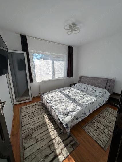Apartament cu 3 camere decomandat în Exterior Vest