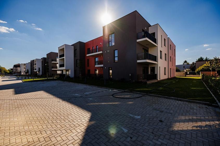 Apartament cu 3 camere decomandat în Braytim