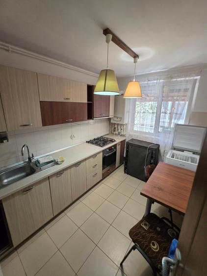 Apartament cu 2 camere decomandat în Vest