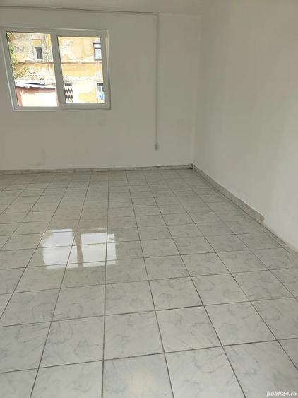 Inchiriez spa?iu comercial - 1