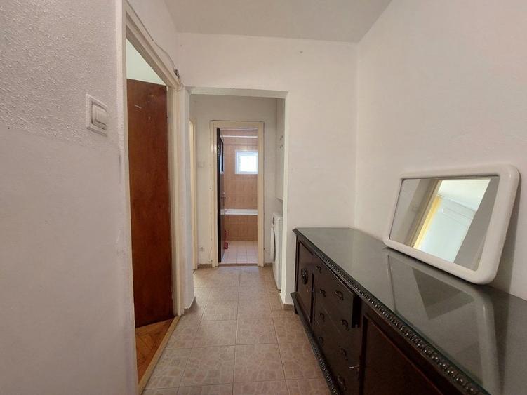 3 camere | decomandat | 5 min metrou 1 Decembrie | COMISION 0% - 6