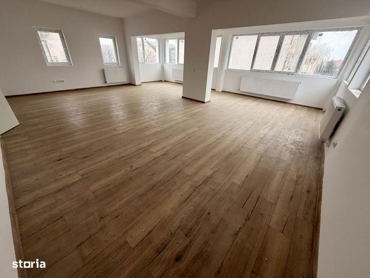 Oportunitate!Imobil P+2Et pretabil multiple afaceri.Teren 495mp.8 cam. - 18