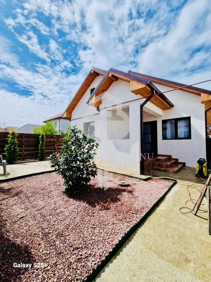 Casă spațioasă, mobilată și utilată în Năvodari Nord-Vest - 1