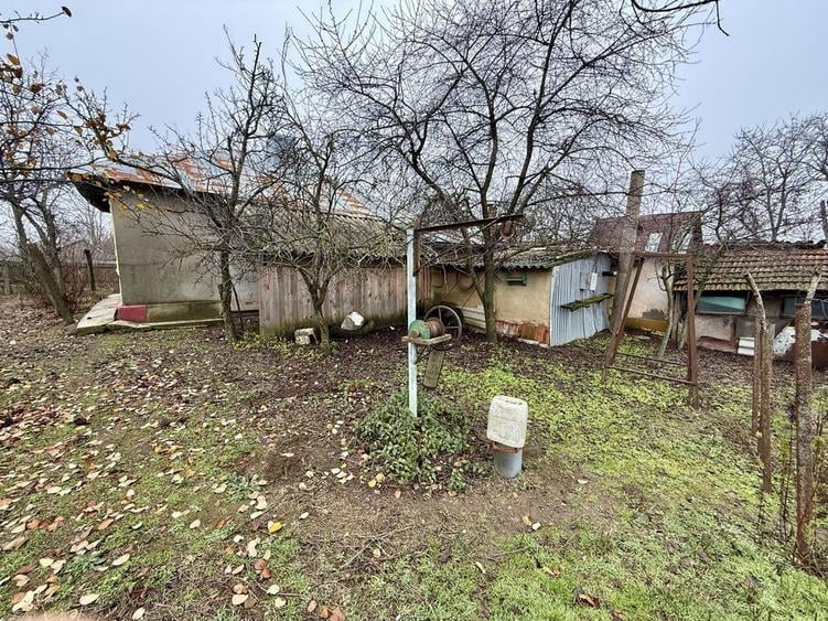 Casa la curte comuna Ulmu / Braila - 2