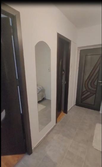 Garsoniera decomandata langa metrou Crangasi - 6