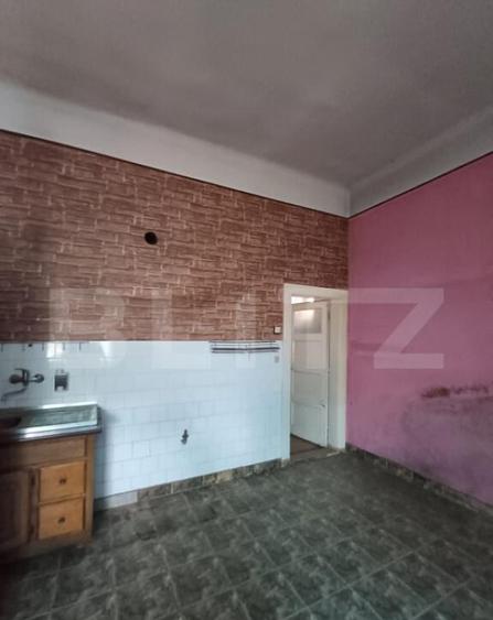 Casa renovabila, 6 camere in zona Centrala - 19