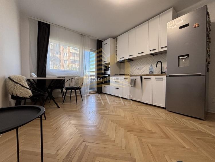 Apartament de 4 camere semidecomandat | Marasti Apartament de 4 camere semidecomandat | Marasti