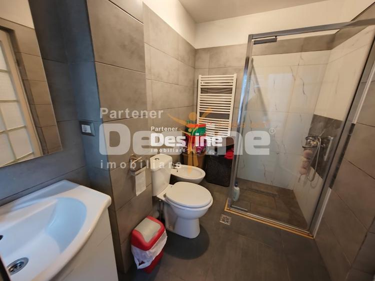 Duplex cu 4 camere cu Garaj în Valea Adâncă