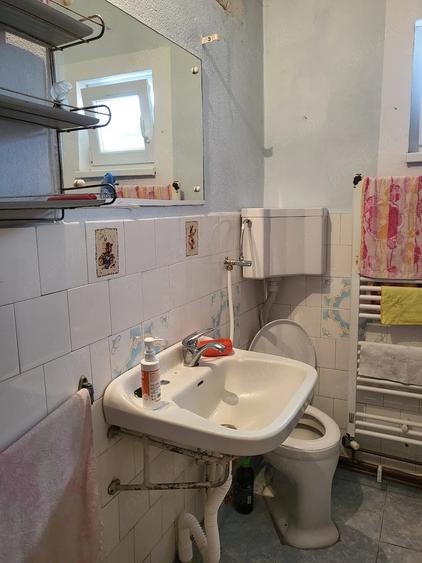 Casă cu 3 camere cu Teren 719 Mp în Central