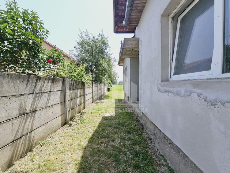 Casa individuala | Semifinisata | 181 mp | 1200 mp teren | Paclisa - 2