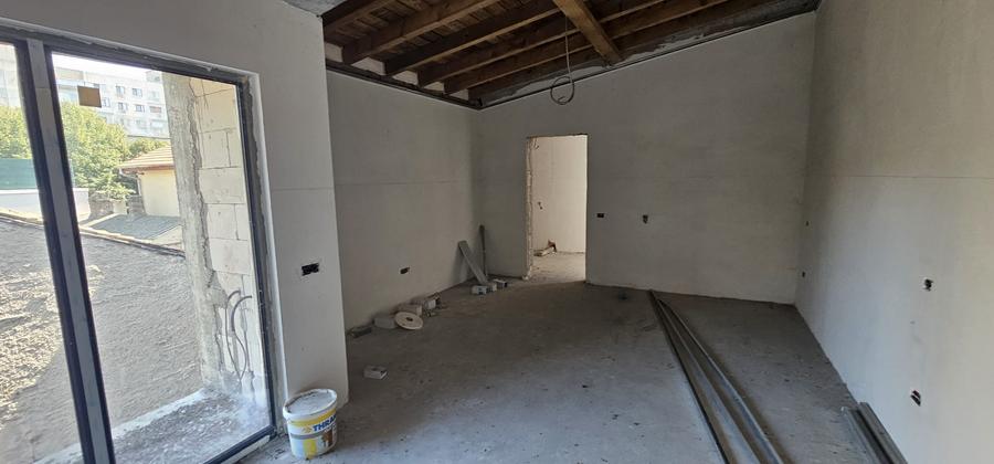 Centru / magazinul TOMIS - 8