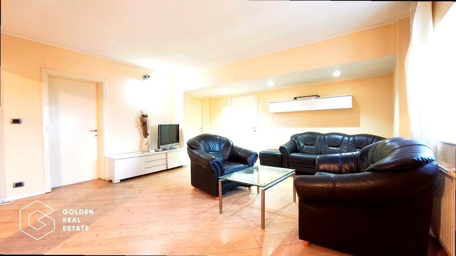 Apartament spatios cu 3 camere, 2 bai, zona Podgoria - 1