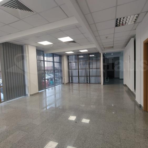 Spatii comerciale si birouri premium – acces dublu, parcare privata - 15