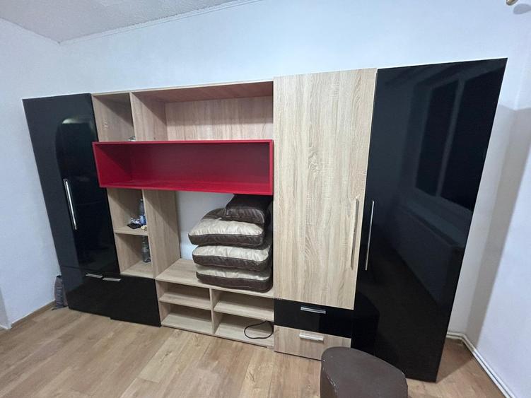 Garsoniera renovata in P.Tineretului etaj 3 - 1