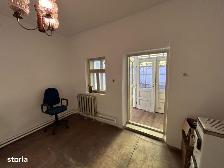 Vand casa mare 4 cam. Mandruloc, st.1.484 mp. sc.160,toate utilitatile - 8