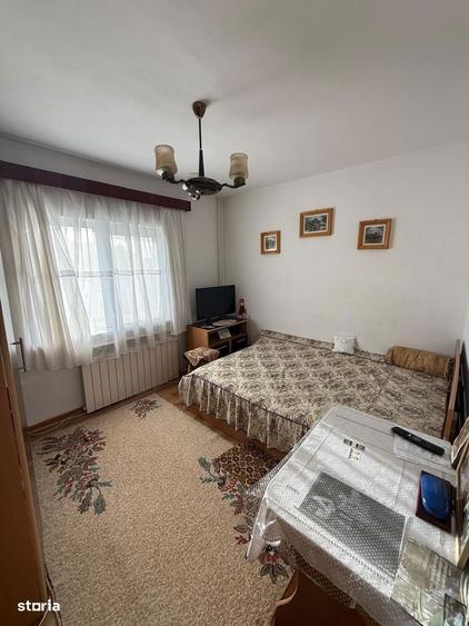Apartament cu 2 camere semidecomandate, Zamca - 11