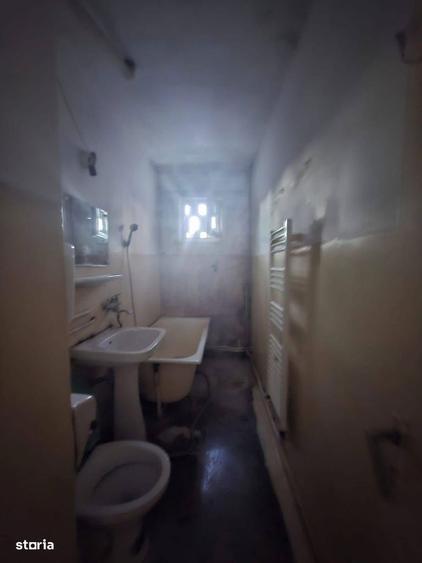 De vanzare apartament cu 2 camere si balcon, 38.000 euro - 6