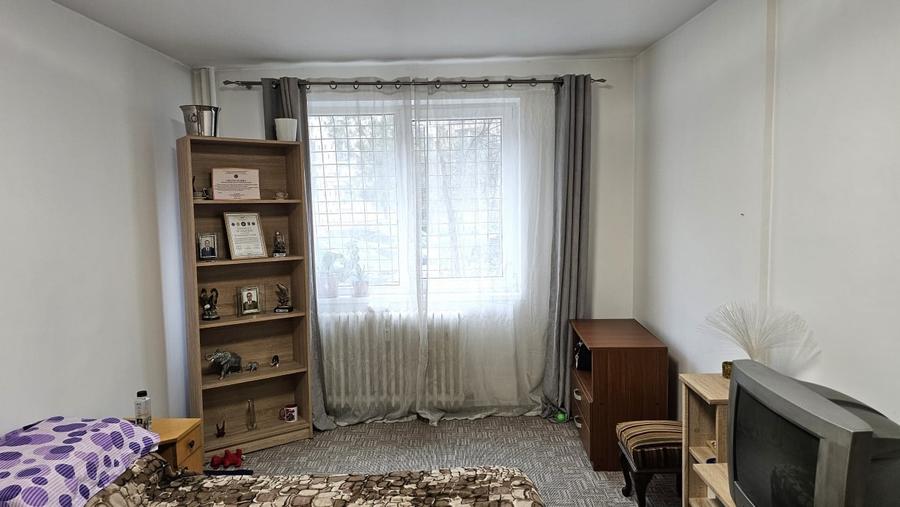 Metrou Lujerului - Plaza Romania vanzare apartament 3 camere + boxa - 2