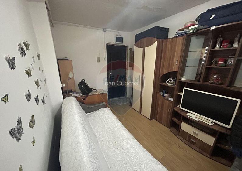Apartament cu 1 camere de vanzare in zona Decebal Apartament cu 1 camere de vanzare in zona Decebal