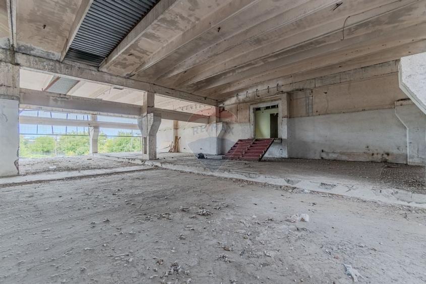 Spatiu industrial de 2060mp cu teren de 3358mp de vanzare Str Turnului - 48
