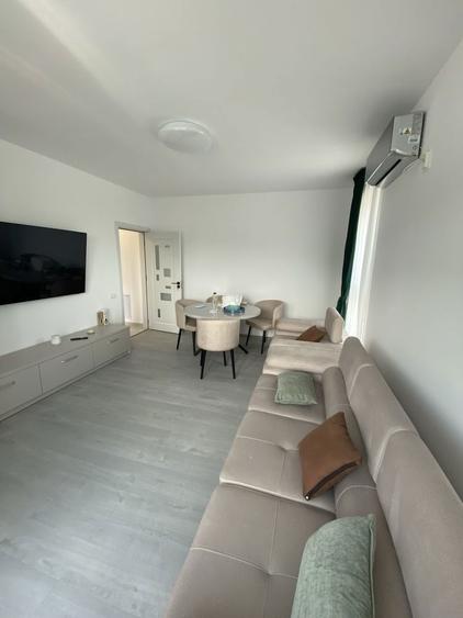 De Vanzare Apartament 2Cam cu Garaj Bloc 2025 pret 780.000 lei - 1