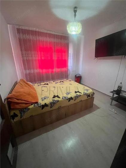 UMT - MUZEUL SATULUI - 3 CAM - ETJ.3 - 2 BAI - 2 BALCOANE - IZOLAT - SPATIOS - 5