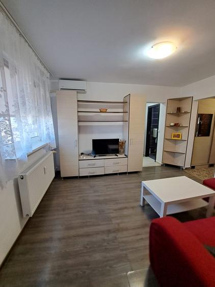 Dr. Taberei, Plaza Romania - 3