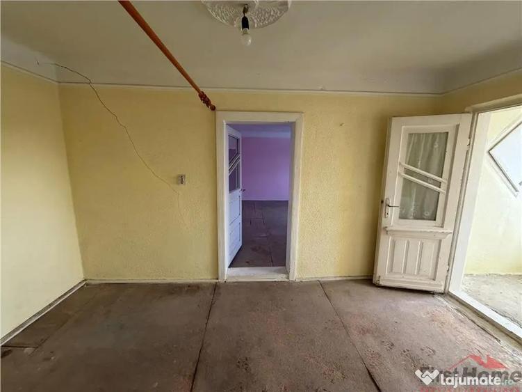 Casa batraneasca de in Campineanca str Marului nr 8 - 11