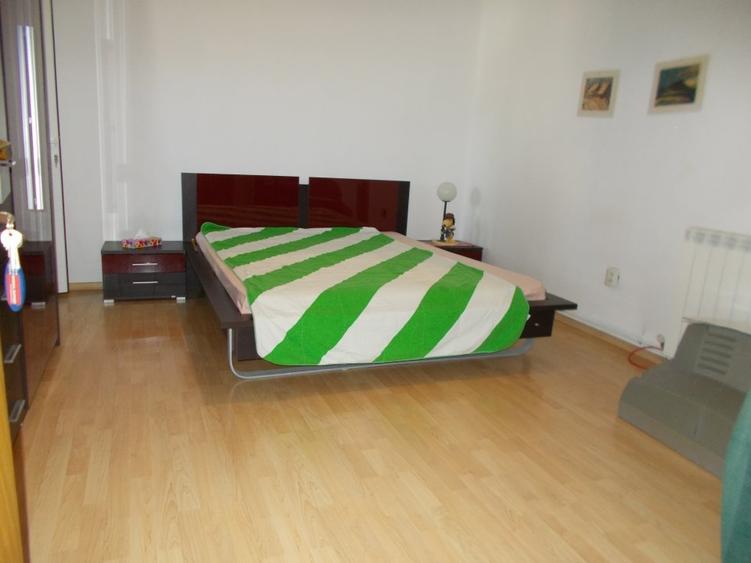 IDEAL AFACERE ,de locuit ,comercial,3 incaperi separate, 3grupuri sanitare gaze. - 7